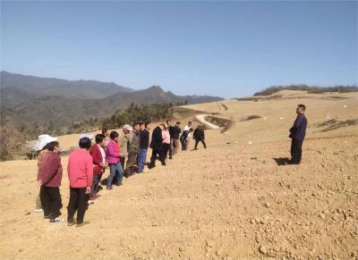 中坝乡：田间地头“大课堂”乡村振兴助农忙