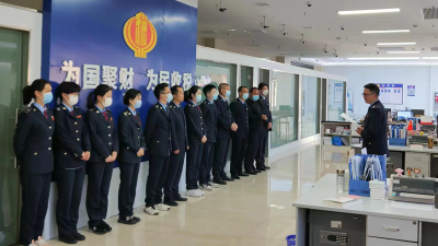 县政务服务中心：强作风建设 提服务水平