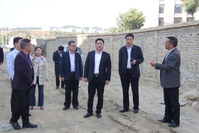 谢晓鸣在调研全县教育重点项目建设情况时强调：要持续抓好教育投入 全力保障教育事业高质量发展