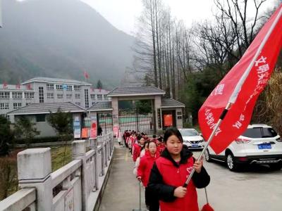 野人谷学校：开展“创建文明城 清洁大行动”新时代文明实践活动