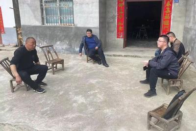 上龛乡开展“市场主体倍增大走访”活动