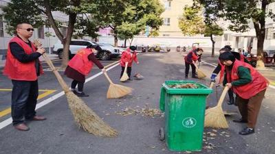 县一中：开展“爱我房县，洁美家园”主题志愿活动