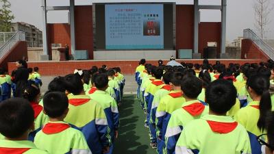 房县军店小学：绿色阅读   暖心“护苗”