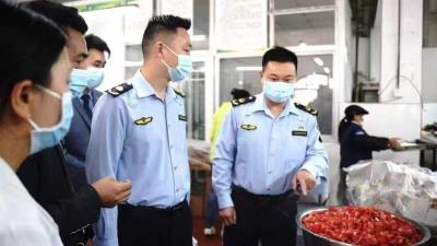 【食品安全专栏】房县市场监管局保障研学实践学生食品安全