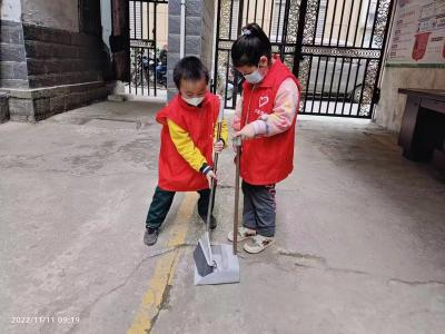 城关镇中心幼儿园开展“迎五一 爱劳动 ”主题教育活动