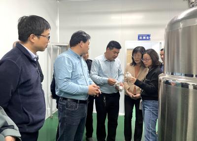 上海农科院食用菌研究所专家组来房调研指导食用菌产业发展情况