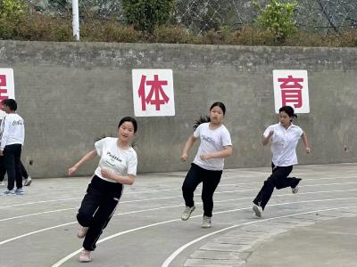 姚坪中学举行2023年春季运动会