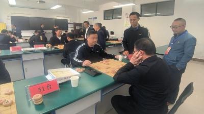 房县教育系统职工运动会象棋比赛在东城小学举行