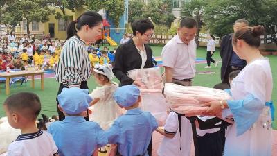 房县幼儿园与红塔镇幼儿园联合开展“庆六一”教联体系列活动
