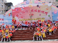 房县实验小学举办“童心向党 唱响新时代”第25届春蕾艺术节暨优秀学生表彰活动