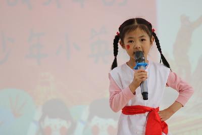 房县幼儿园：红色故事娃娃讲 红色精神代代传