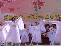 房县实验小学举办“童心向党 唱响新时代”第25届春蕾艺术节暨优秀学生表彰活动