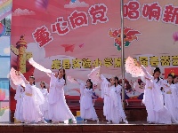 房县实验小学举办“童心向党 唱响新时代”第25届春蕾艺术节暨优秀学生表彰活动