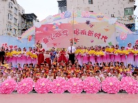 房县实验小学举办“童心向党 唱响新时代”第25届春蕾艺术节暨优秀学生表彰活动