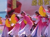房县实验小学举办“童心向党 唱响新时代”第25届春蕾艺术节暨优秀学生表彰活动