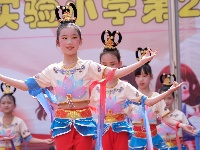 房县实验小学举办“童心向党 唱响新时代”第25届春蕾艺术节暨优秀学生表彰活动