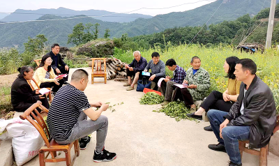 房县供销社：做好结合文章守护好老百姓的“钱袋子”