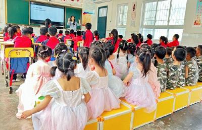 中坝学校与中坝中心幼儿园幼小衔接活动