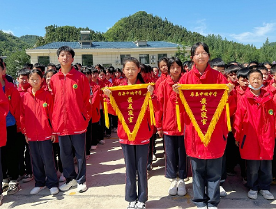 中坝学校：齐筑文明校园 共展青春风采