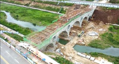 城區橋梁提升改造項目進展迅速