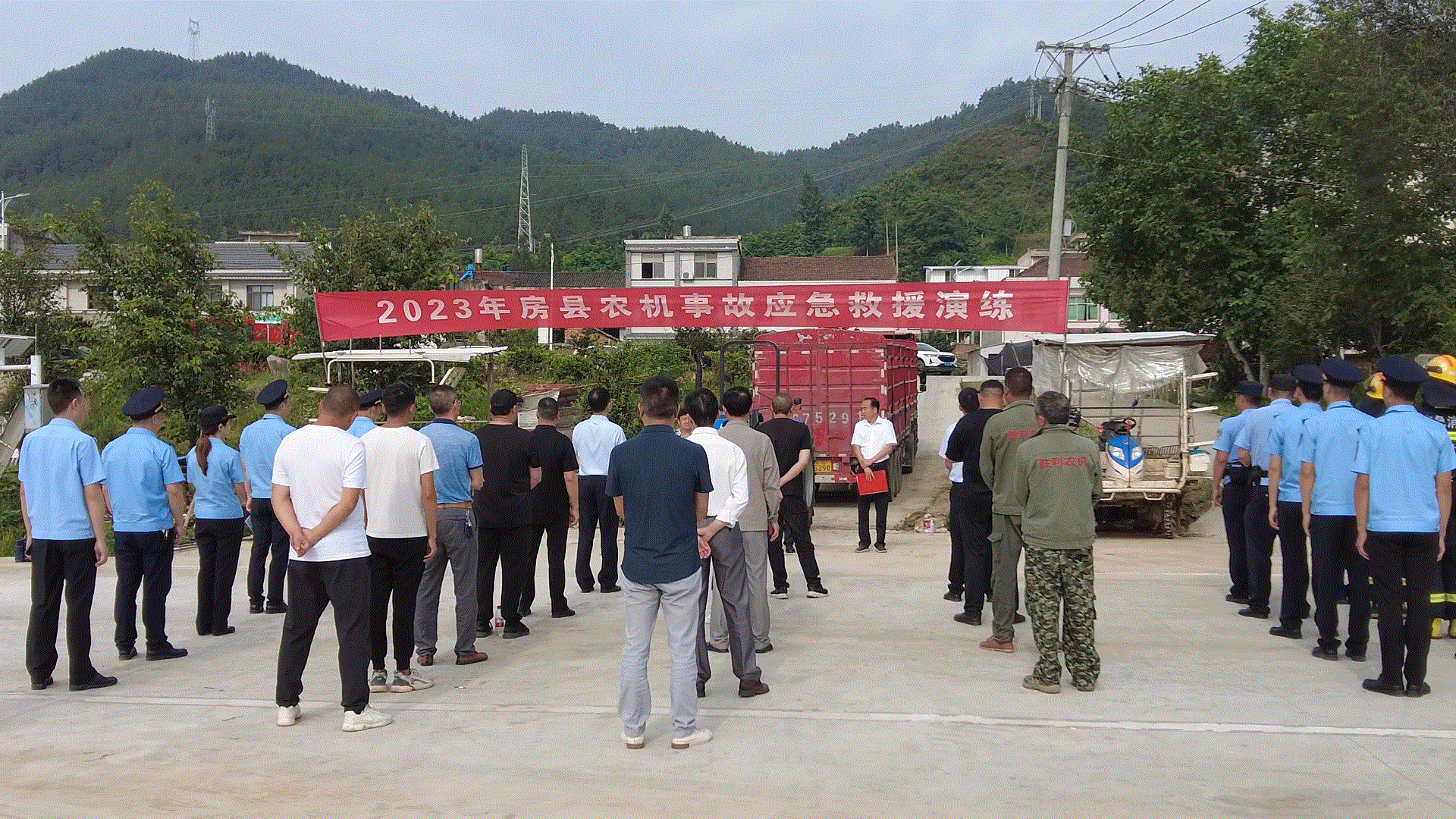 县农机服务中心：开展农机事故演练 提升应急处置能力