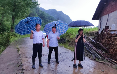 窑淮镇：闻“汛”而动应对灾情 干群合力度难关