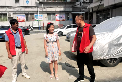 县政协机关党员下沉包联小区开展反电诈、用气安全、防溺水宣传活动