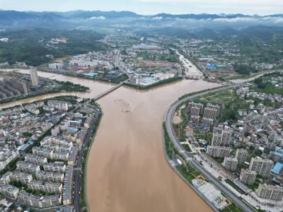 房县：全力拧紧防汛“安全阀”