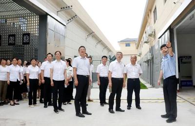 【能力作风建设在行动】房县人民医院：80名党员干部走进看守所接受现场警示教育