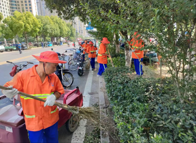 房县城管：综合施策提升城区环境卫生