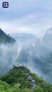 山、水、古城、民族风情…… 看秘境湘西中的诗和远方