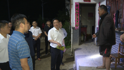 谢晓鸣在上龛乡检查指导防汛救灾工作时强调：落实落细各项防汛措施  强化救灾安置保障群众生活