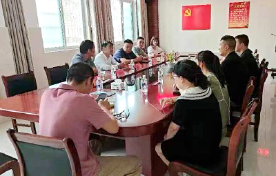 回龙乡：爱心捐赠扶助改善基层医疗环境