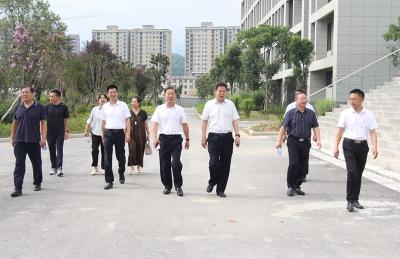 枣阳市教育局来房县对接对口协作工作