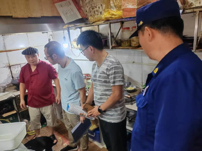 县住建局：燃气安全大排查，织牢安全“防护网”