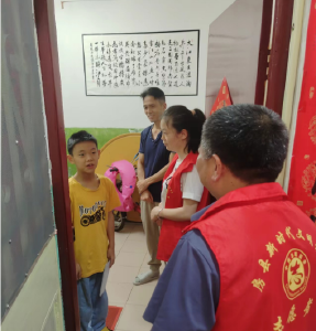 县人社局机保中心：开展“守护成长　呵护未来”普法宣传活动