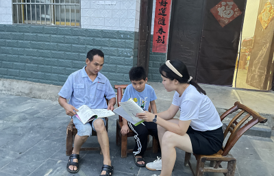 沙河乡：家访促沟通 暑期不停歇