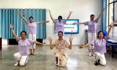 城关镇第二幼儿园：别样教师节岗位展风采