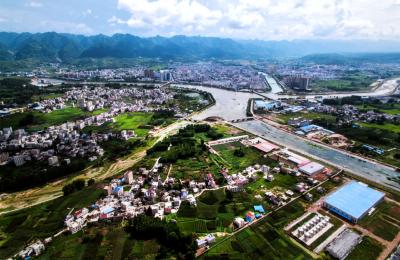 畅通劳动维权“快车道”  唱响便民助企“和谐曲”—— 房县“一站式”劳动保障维权促双赢