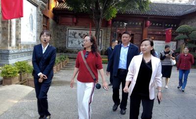 四川省文旅厅副厅长袁艺一行来房调研