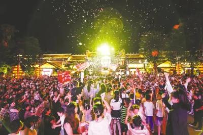 房县：庭院方寸地 美景有“钱景”