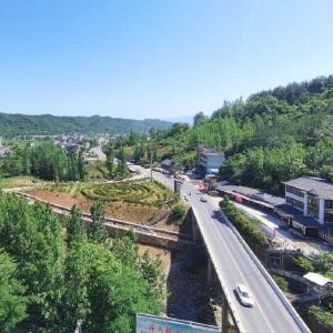  中坝乡龙滩村：大山深处有“牛人”