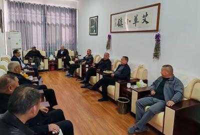 尹吉甫镇：九九重阳节浓浓敬老情