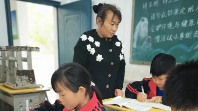 坚守讲台终无悔 潜心教育映日月——记门古寺镇河兴小学优秀教师付发梅