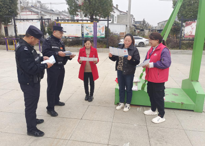 回龙乡：弘扬宪法精神 提升法治素养