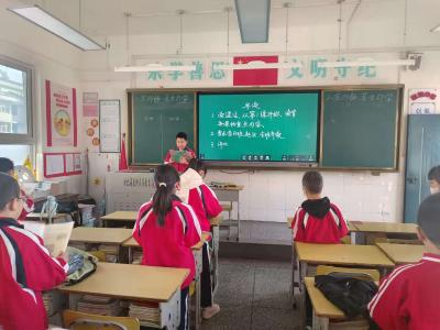 实验小学：书声浸校园 晨读展风采