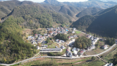 门古寺镇：干群同修护院路 共同缔造美好家园
