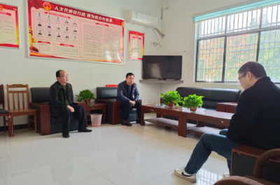 杨斌深入门古寺镇东河村检查指导驻村帮扶工作