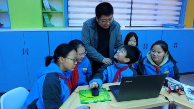 ​我县一学校被授予十堰首批“网络素养教育基地”