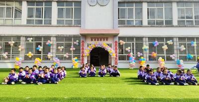 门古寺镇中心幼儿园：开展“庆元旦 迎新年”亲子游园活动